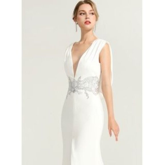 Trumpet/Mermaid V-neck Evening Dress BLACK - Picture 2 of 11